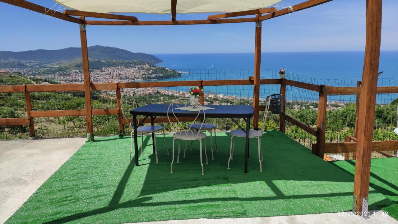 Una Terrazza Sul Mare Агрополи Екстериор снимка