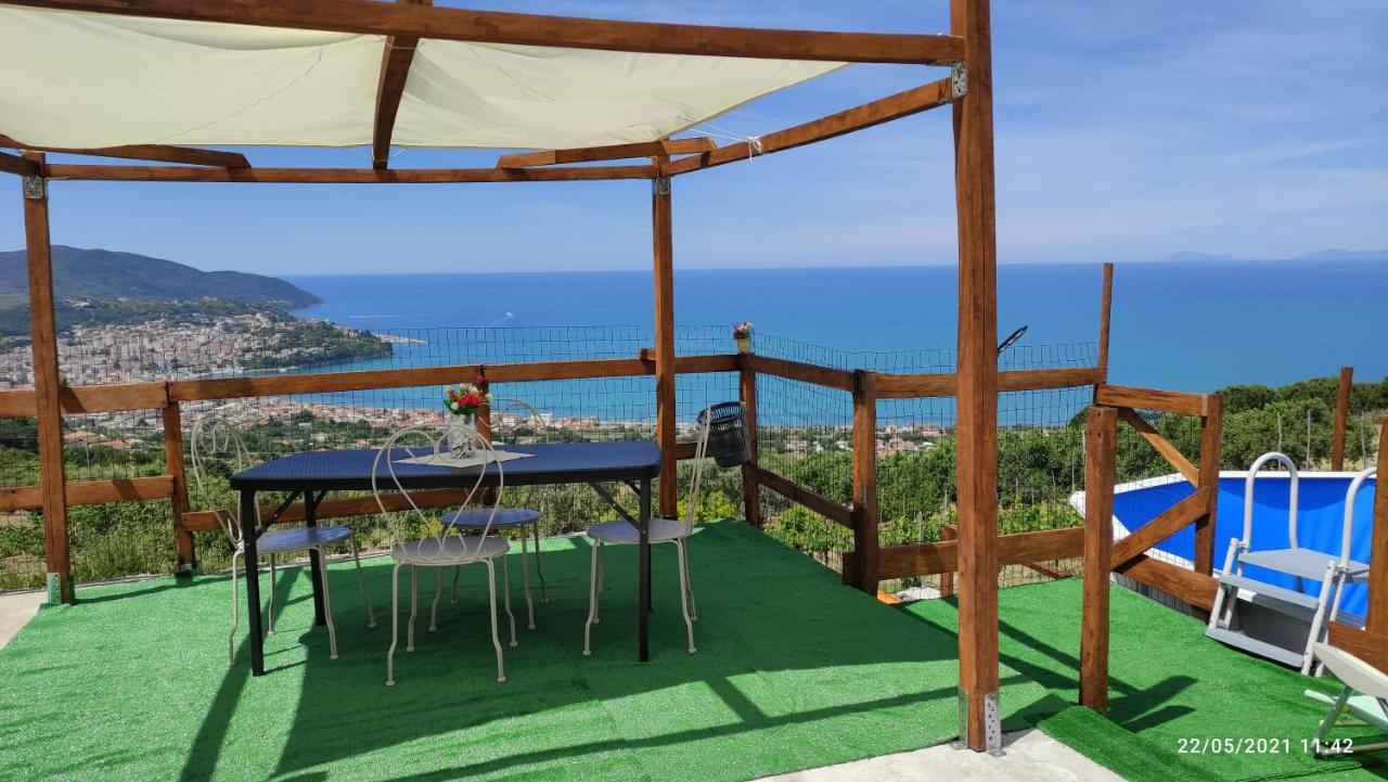 Una Terrazza Sul Mare Агрополи Екстериор снимка